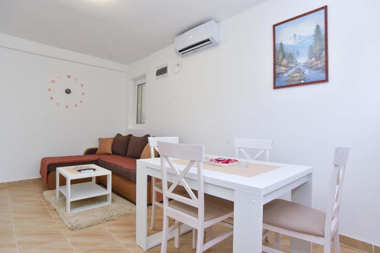 Ban Apartmani Budva Luaran gambar